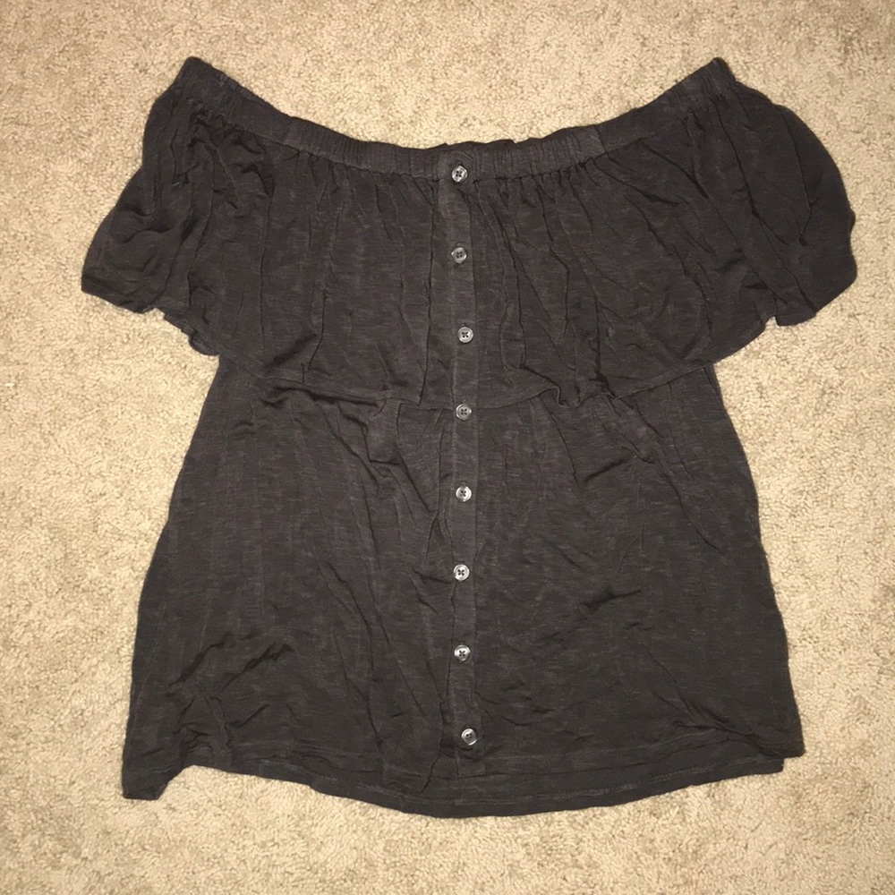 American Eagle off the shoulder shirt